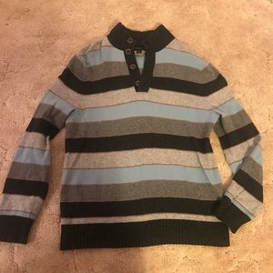 Banana Republic sweater size L
